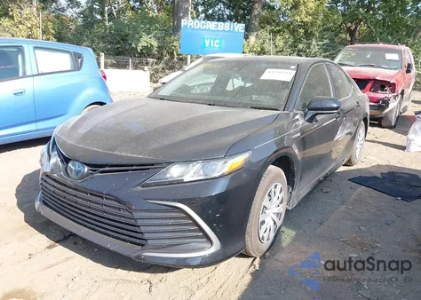 2021 Toyota Camry Le Hybrid from USA, damaged, VIN 4T1C31AK9MU025127